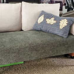 Brand New 2 Seat Sofa, New In Box 📦 