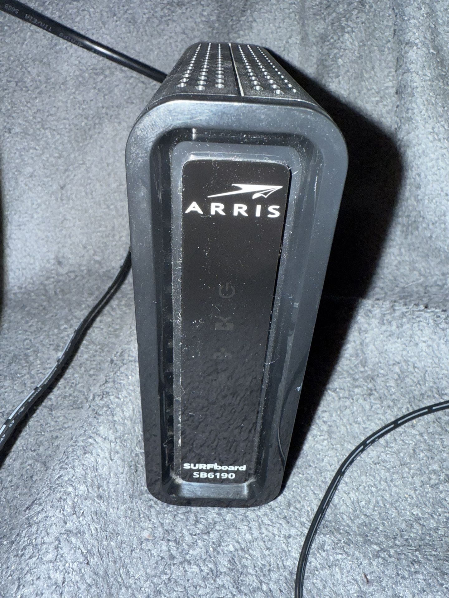 ARRIS SURFboard SB6190 (Cable Modem)!