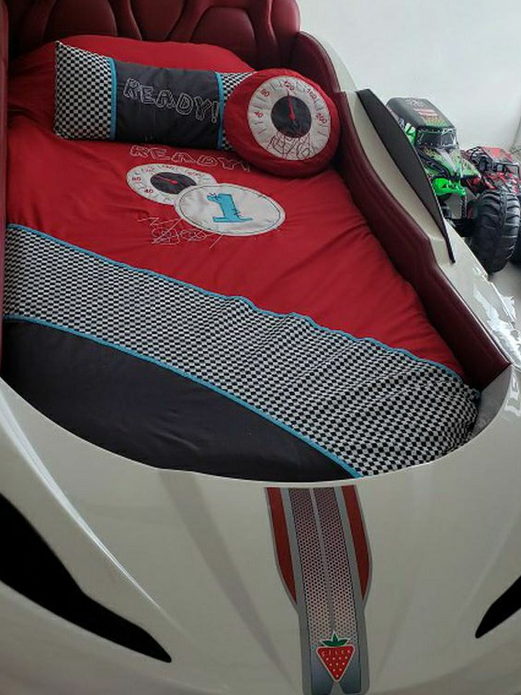 Race Car Twin Bed