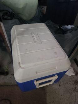 Coleman Hard Cooler Blue and White