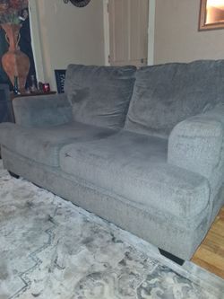 2pc Couch set