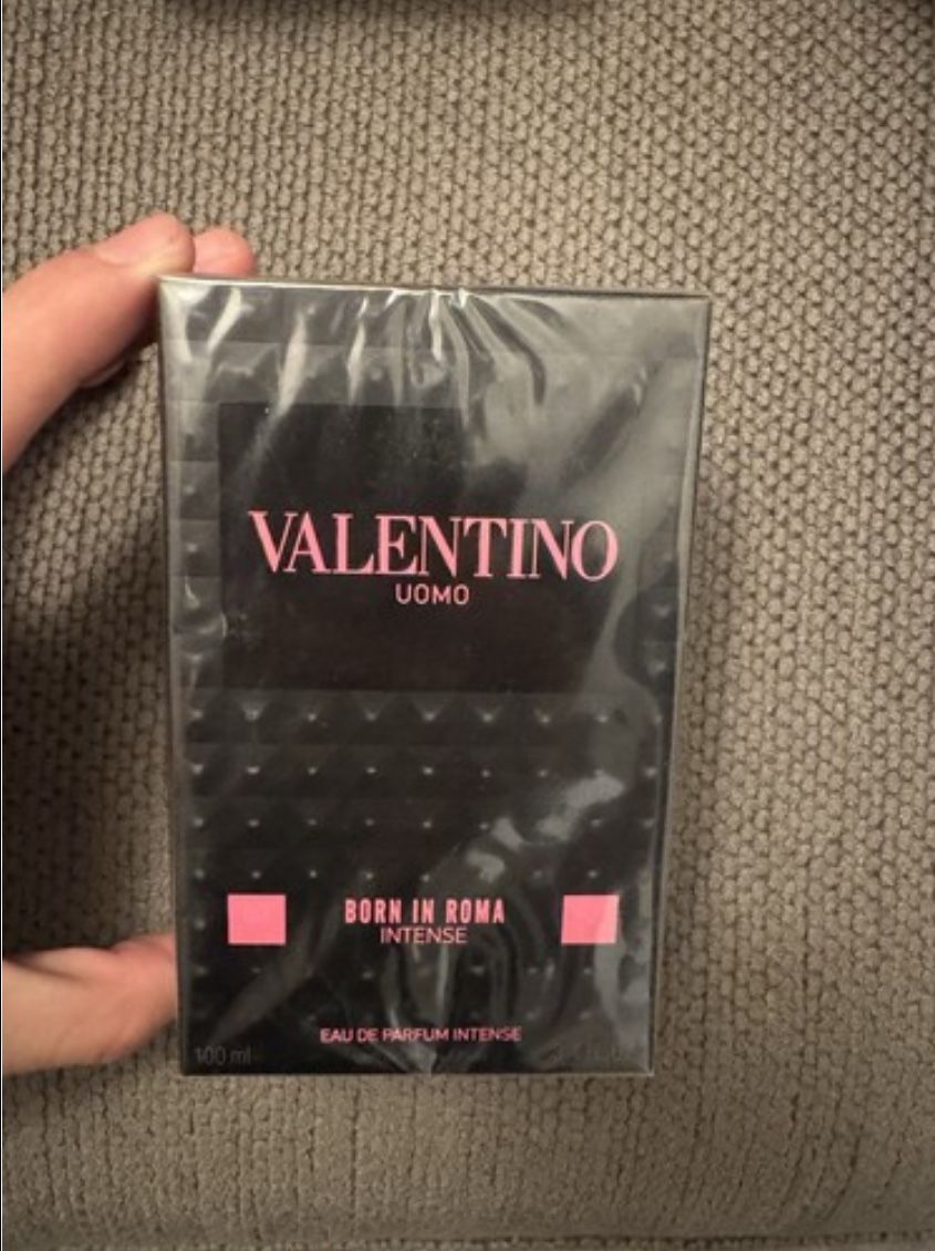 Valentino Born In Roma Intense