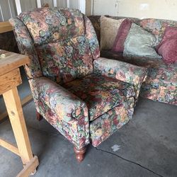 Free Lane Couch & Recliner