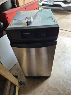 Trash compactor