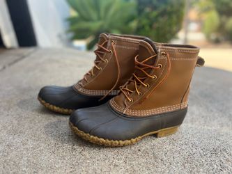 LL Bean Duck Boots Women’s 8