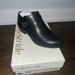 Lifestride boots Size 8