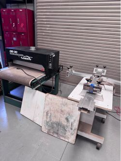 Screen printing equipment