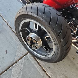 16 Inch Street Glide 2018 Abs Brakes