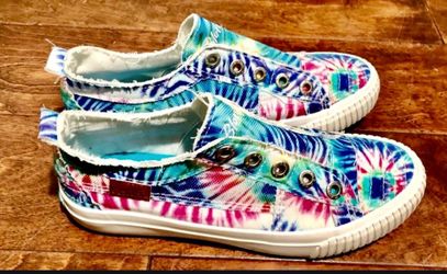 Brand New Women’s 6.5 Blowfish Maui Tie Dye Slip On Shoes Sneakers