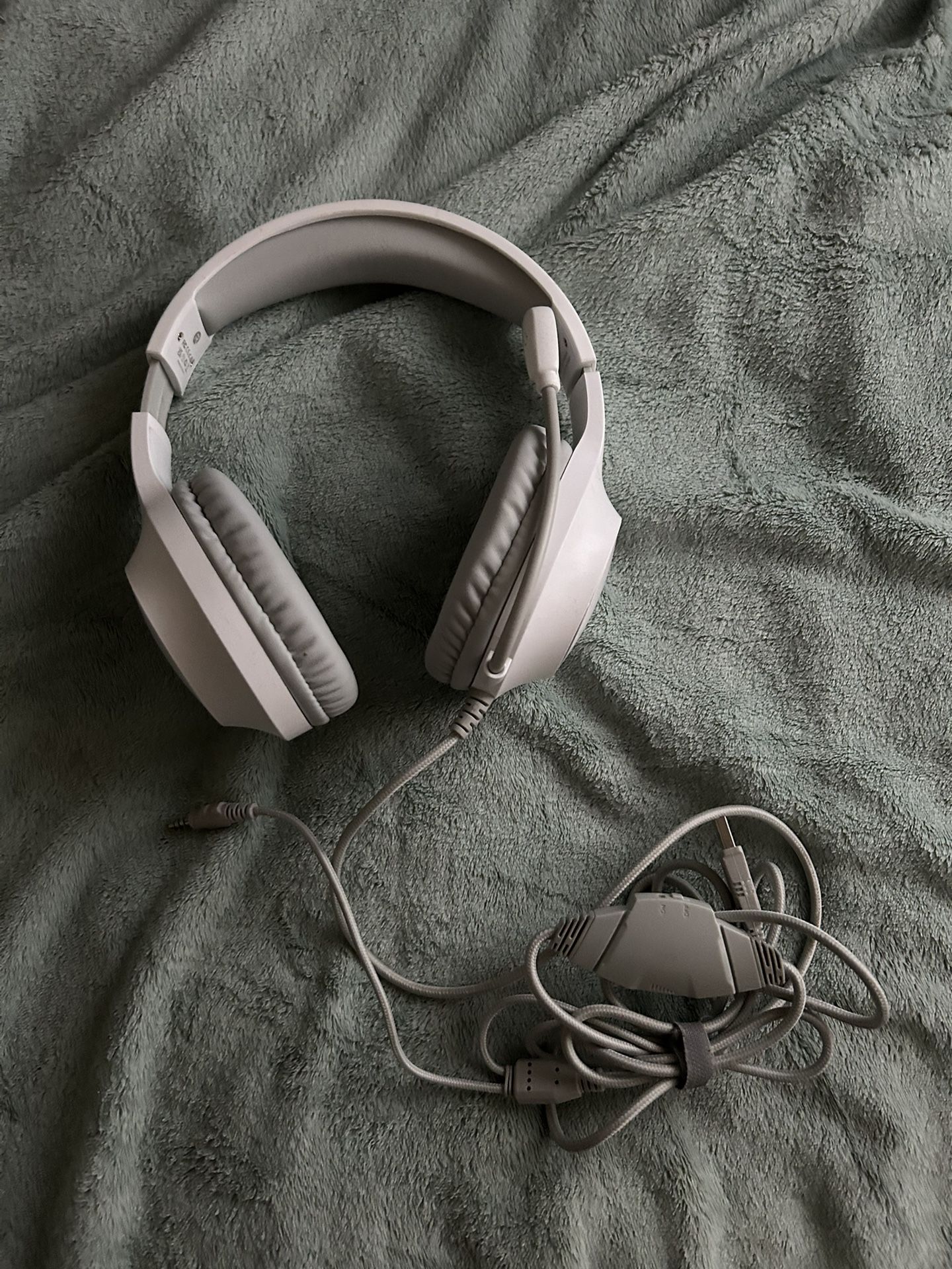 CM7002 Gaming Headset