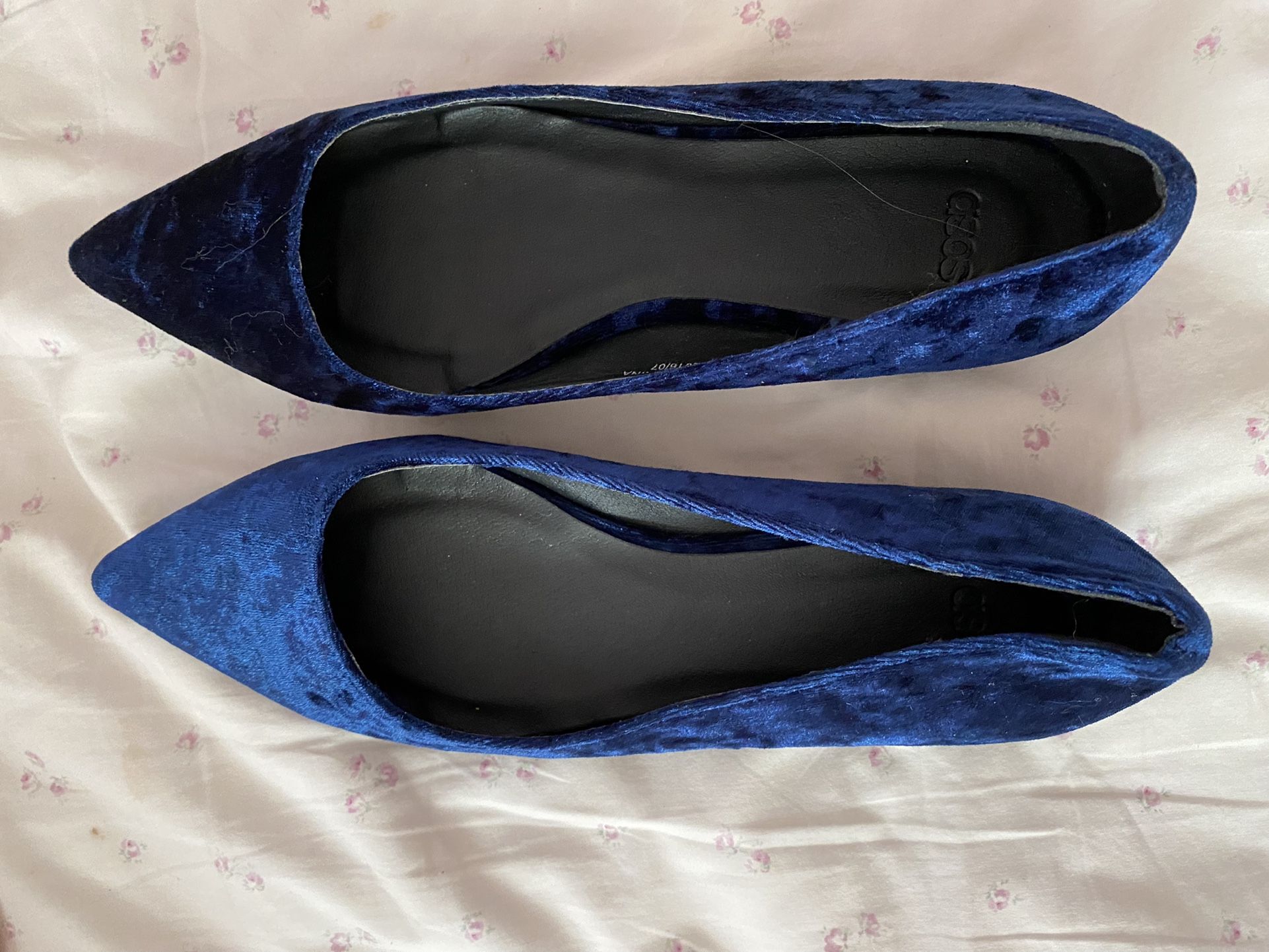 Blue Velvet Flats Size 6 New