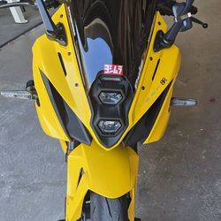 2025 gsx-8r