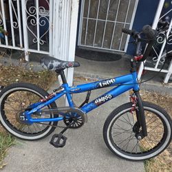 Boys Bike size 18 $40