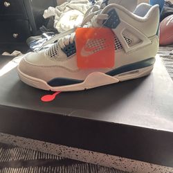 Air Jordan 4’s 