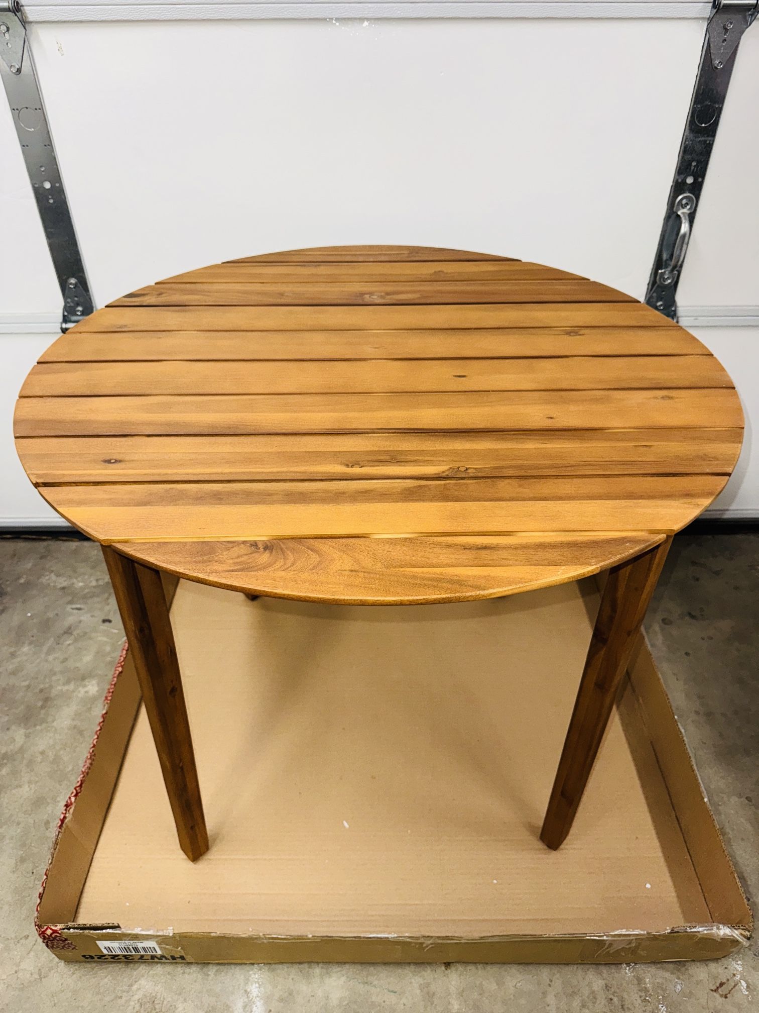 36 inch Acacia Wood Round Outdoor Dining Table for 4 People