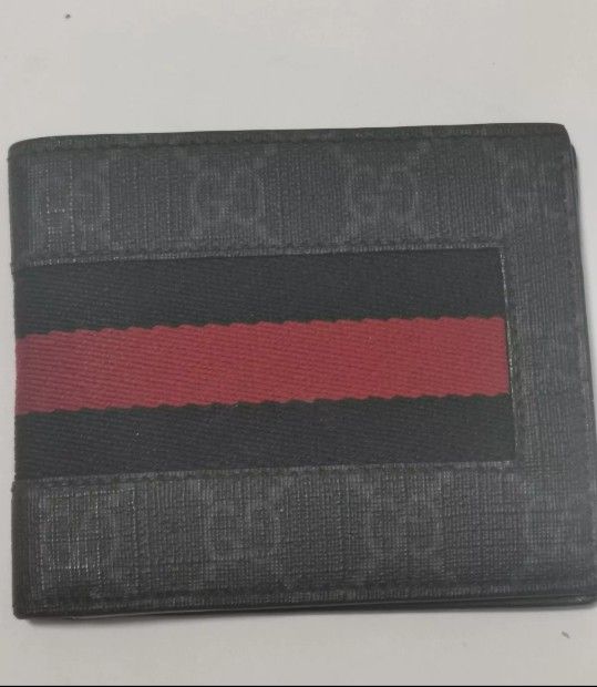 Gucci Bifold Wallet Authentic