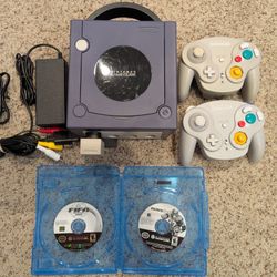 Nintendo GameCube with two original Rare Wi-Fi Wavebird Controllers and Receiver plus 2 Games