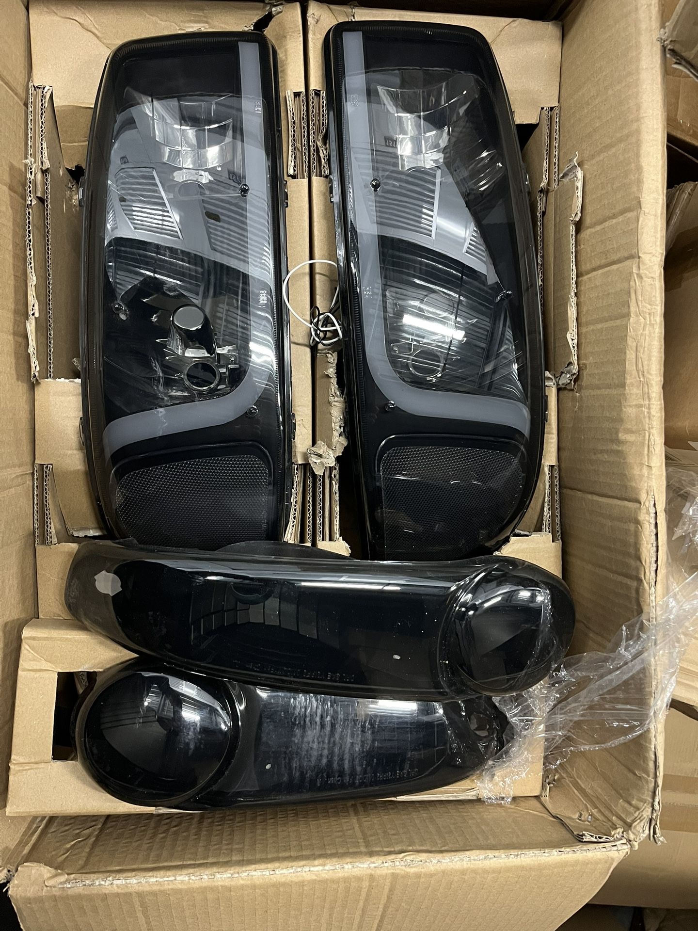 01-06 Gmc Denali Smoked Headlights