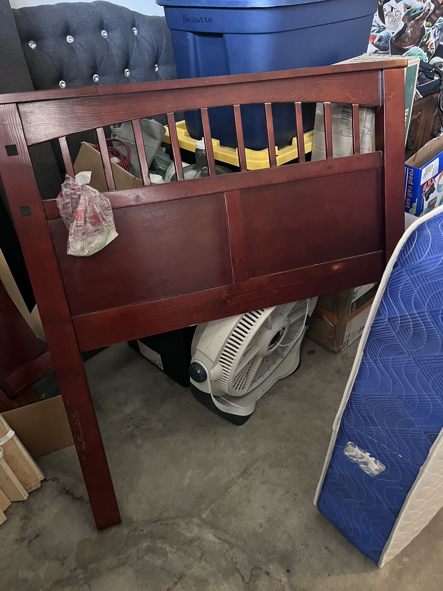 Twin Bed