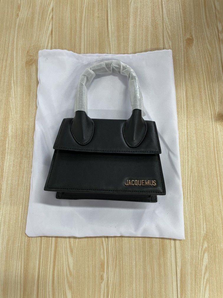 Jacquemus Le Chiquito Moyen Black