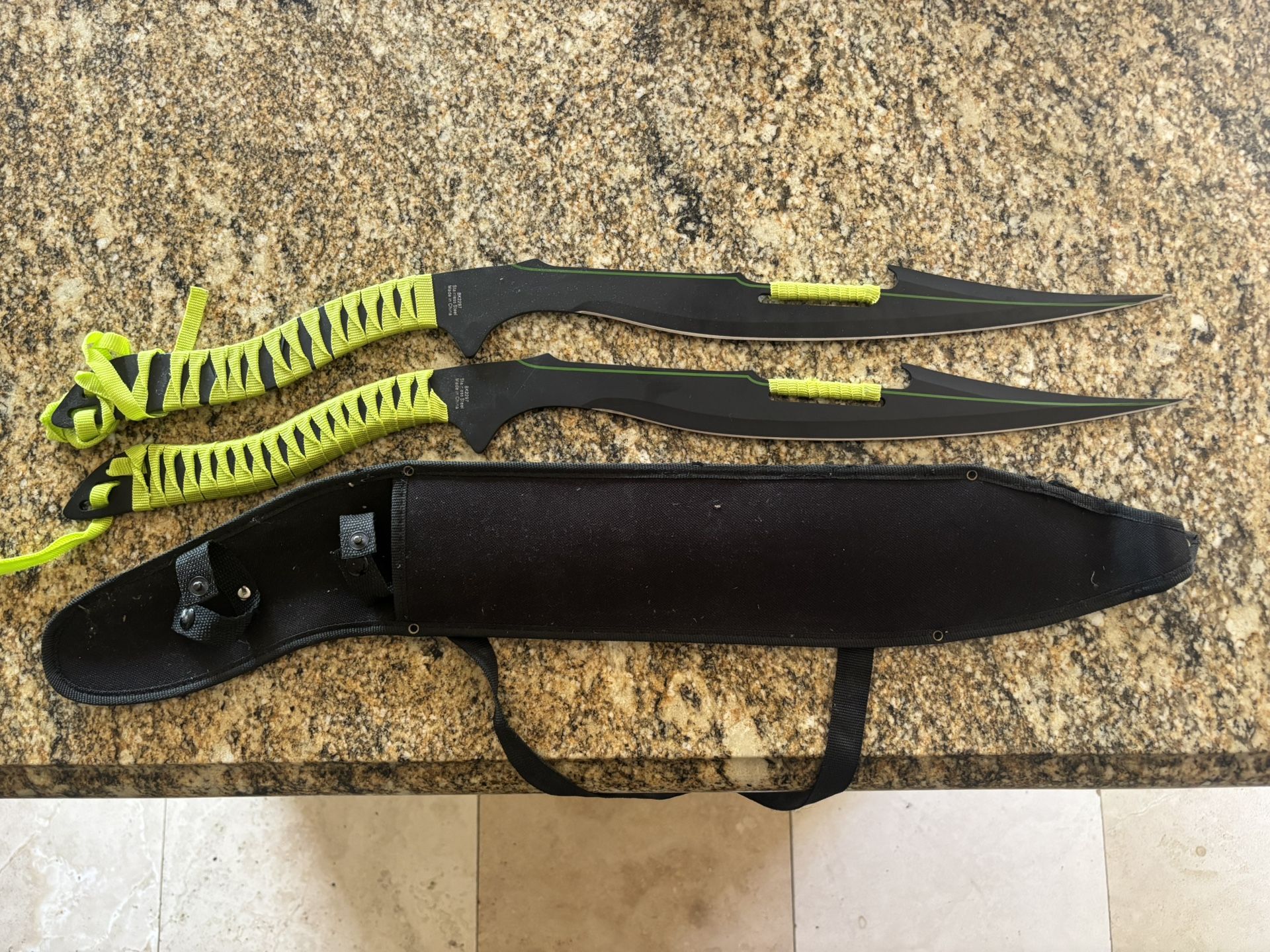 Apocalypse Dual Kukris