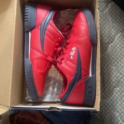FILA trainer Shoes 