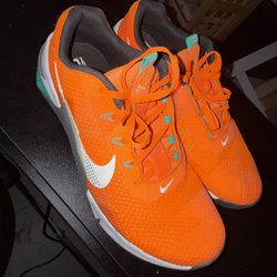 Men's Size 10 Nike Metcon 7 Gym Training Shoe Orange White
