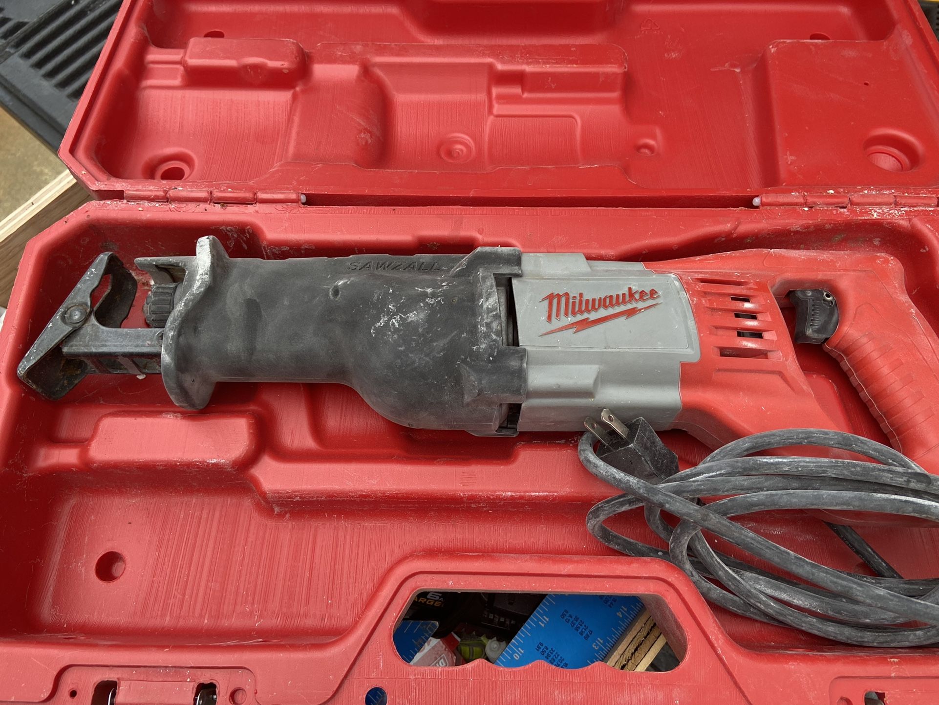 Milwaukee Corded sawZall 6519