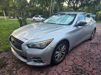 2014 Infiniti Q50