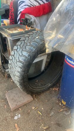 Large tire