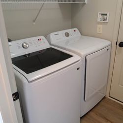 Samsung Washer Dryer Only 1 Year Old 3 Year Warranty 