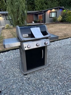 Weber Spirit Propane Grill (+ Cover)