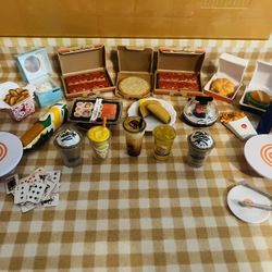 Set Of 32 Pcs ZURU Mini Brand Foodie And Makeup Studio