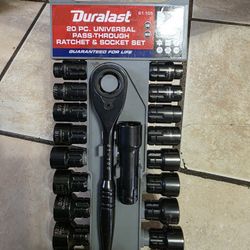 Ratchet & Socket Set  Duralast