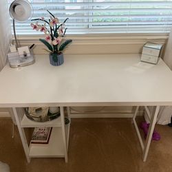 Office desk and chair