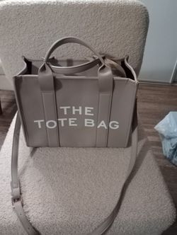 Bolsa De Mujer En Buenas Condiciones Nueva