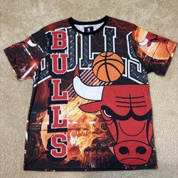 Men’s XL NBA Chicago Bulls Logo All Over Print AOP T-Shirt