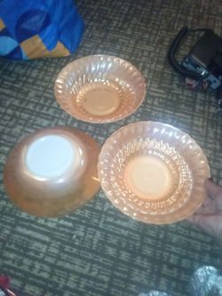 Anchor hocking made usa 3 bowls