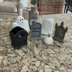 Halloween Decorations Lot Of 7 Pieces 