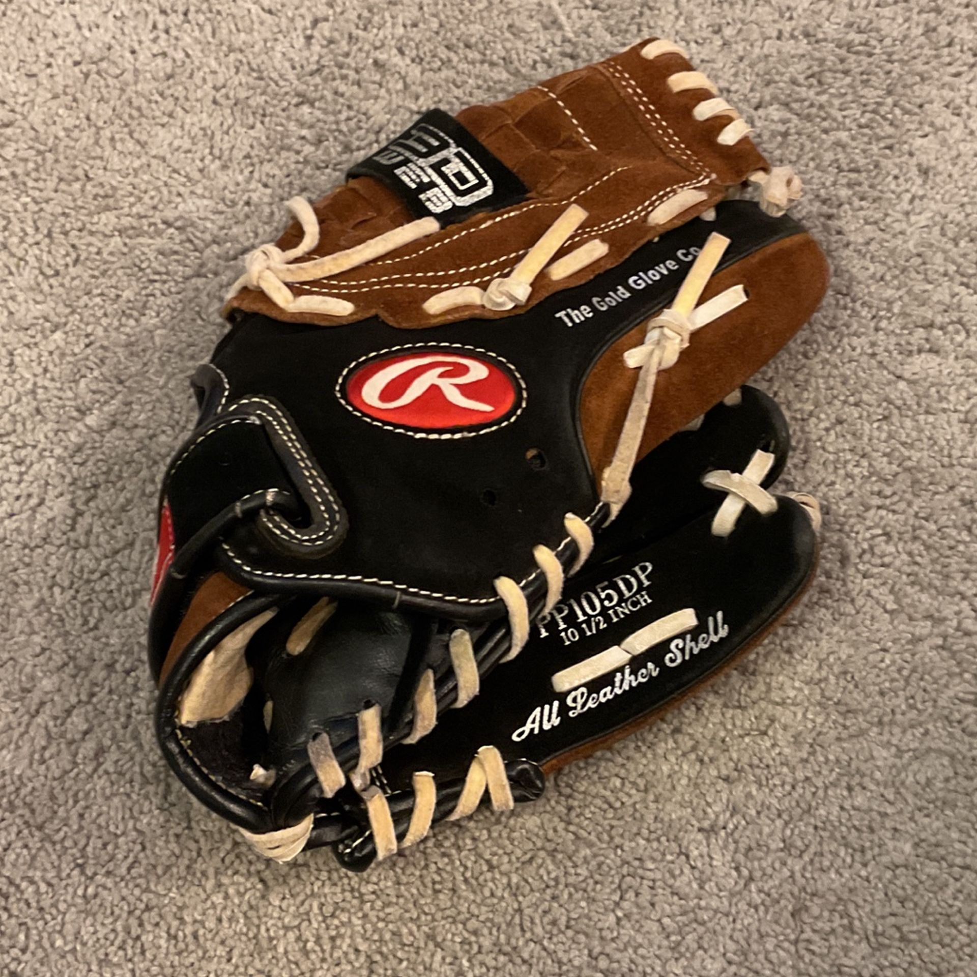 Rawlings Baseball Glove