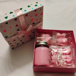  Victoria's Secret (Type) Bombshell Candle Gift Box