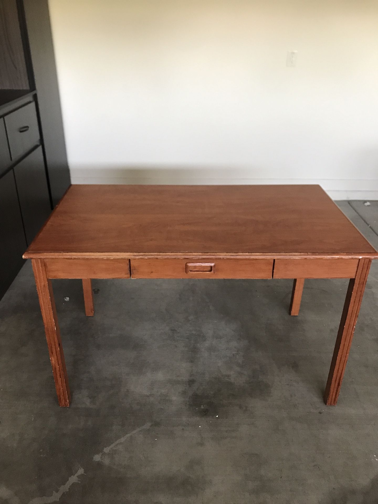 Heavy duty Wooden Single Drawer Office Desk