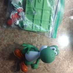 Super Mario Bros. Yoshi S.H.Figuarts Action Figure