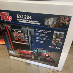 Truck PAC Es1224 Jump Box.12/24 Volts Make An Offer ..