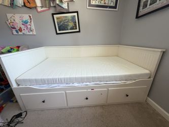 IKEA Hemnes Daybed
