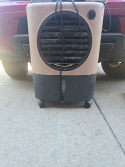 Hessaire Outdoor Portable Evaporative Cooler designed to cover up to 500 square feet