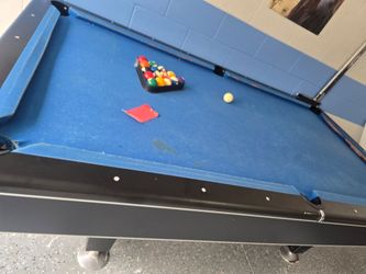 Pool table