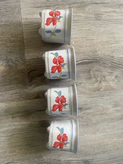 Set of 4 Floral Ceramic Cups