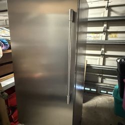 Frigidaire Professional Series Stand Alone Freezer