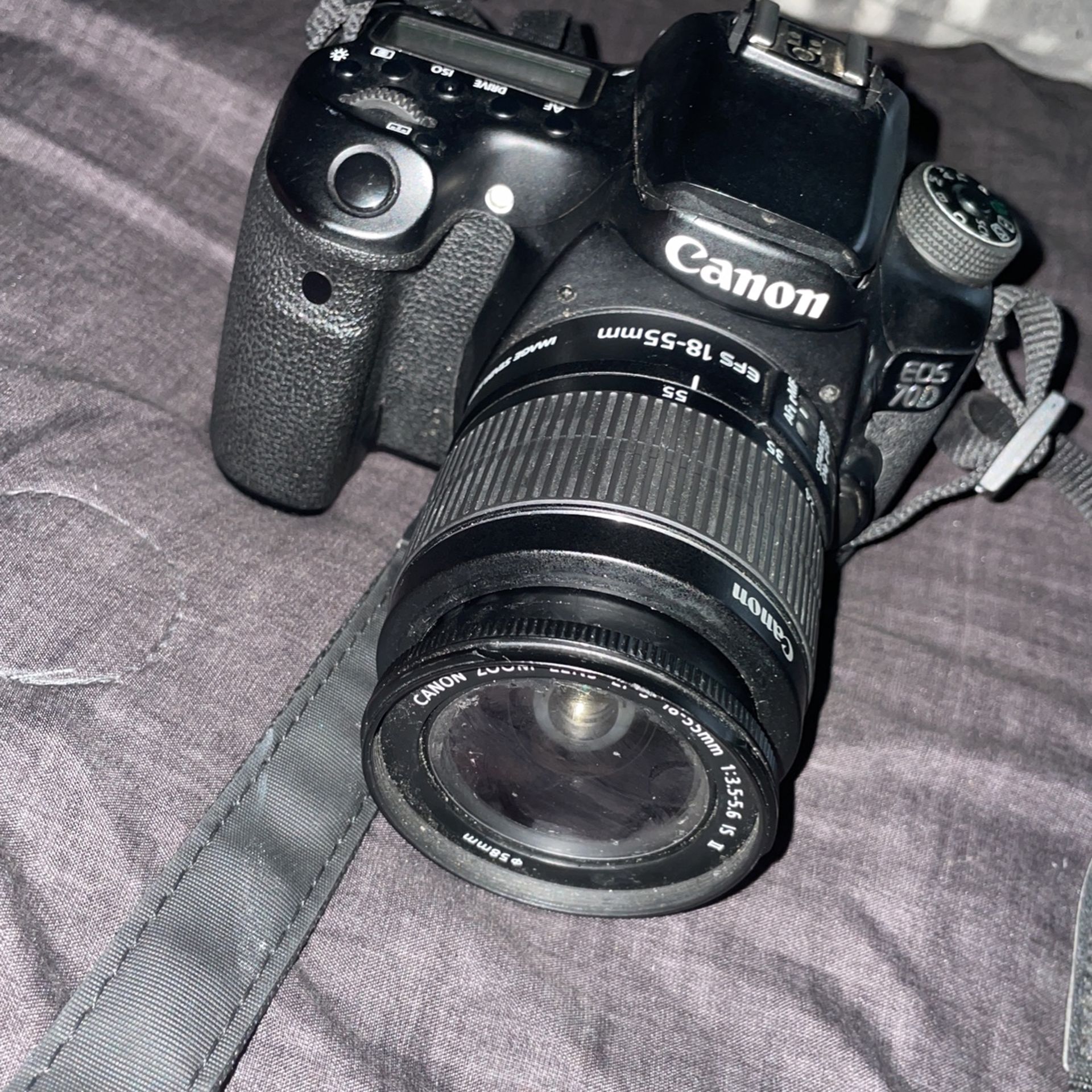 CANON EOS 70D